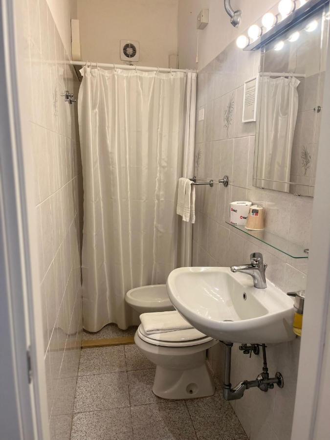 Hotel Nice فياريجيو المظهر الخارجي الصورة