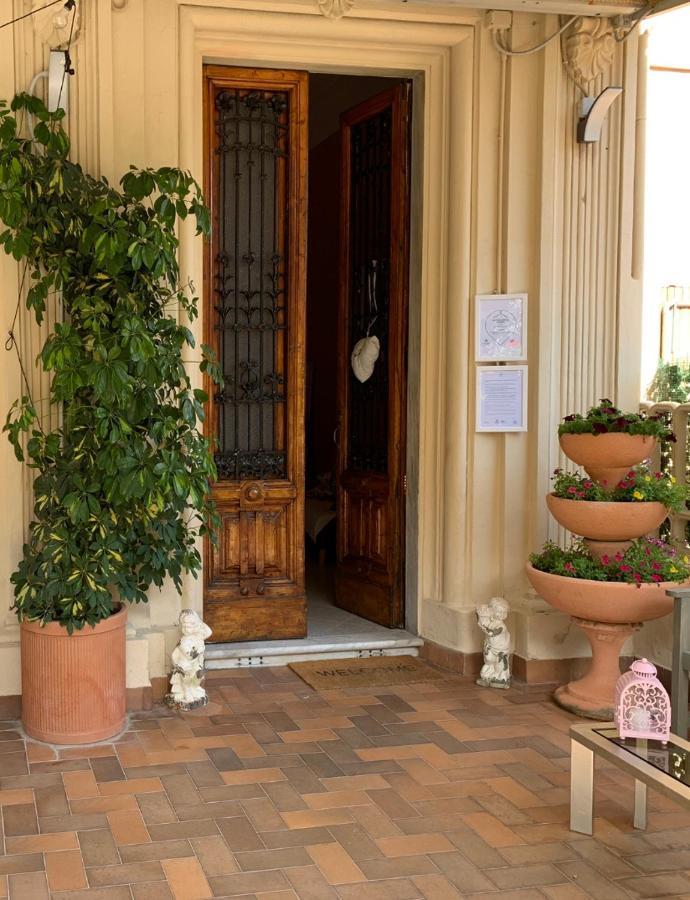 Hotel Nice فياريجيو المظهر الخارجي الصورة